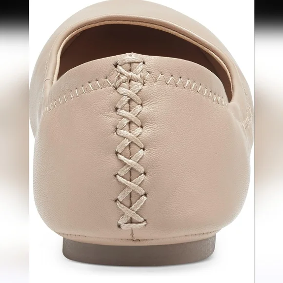Lucky Brand Women's Emmie Pale Beige Ballet Flat Size 8.5M - Picture 2 of 12